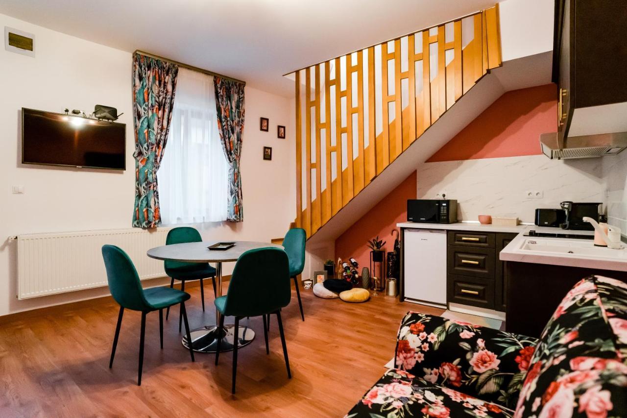 Galeria Grafit Apartments Sibiu Ngoại thất bức ảnh